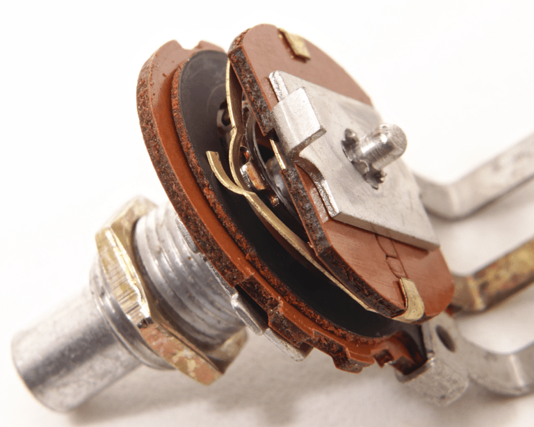 Geoeffnetes Potentiometer